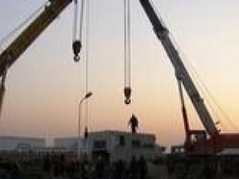 閔行區(qū)專(zhuān)業(yè)設(shè)備租賃與搬運(yùn)服務(wù) 叉車(chē)、吊車(chē)助力高效工業(yè)搬遷